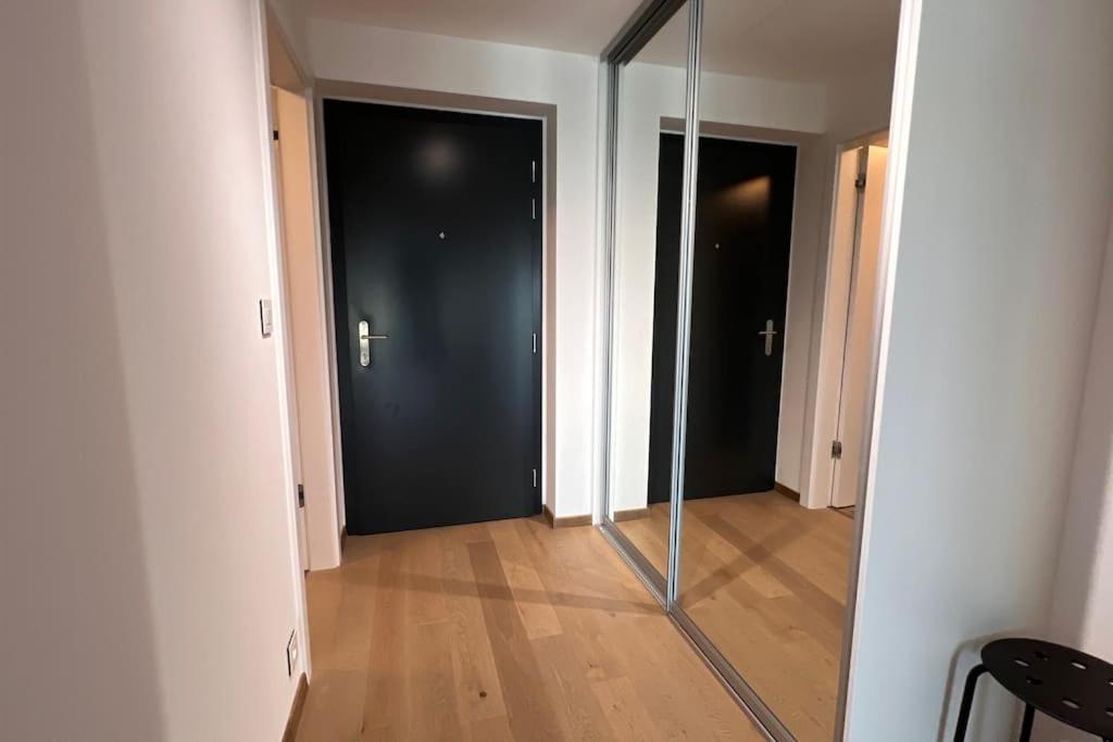 Apartamento The First Skyscraper In Slovakia Bratislava Exterior foto